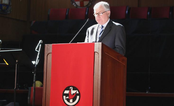 Commissioner Peter McClellan addresses gathered members at the 14th Triennial Assembly of the Uniting Church.
